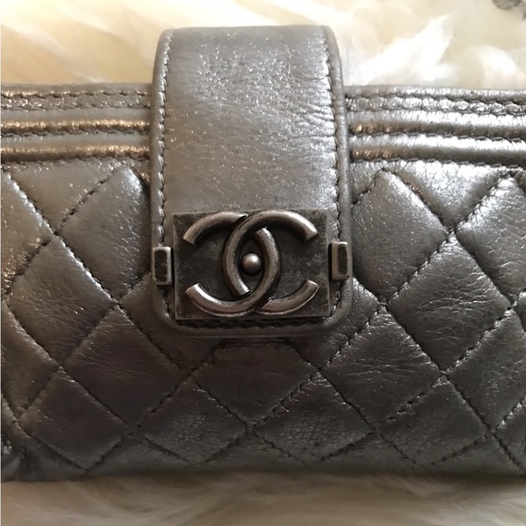 Authentic Chanel Mini Boy Lambskin Metallic Crossbody Bag Clutch Wallet on Chain - Picture 4 of 16
